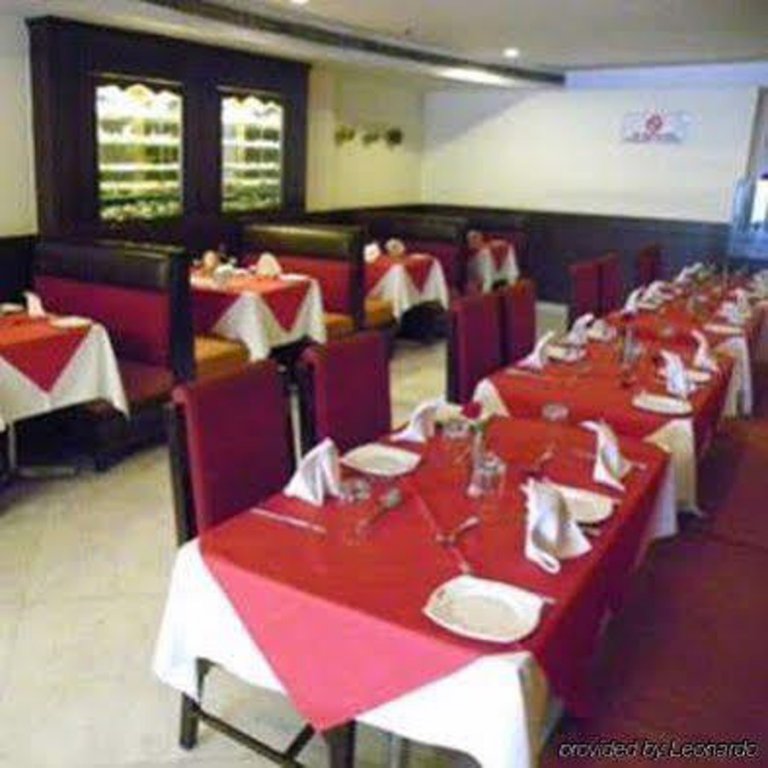 Фото Hotel Swagath New Delhi