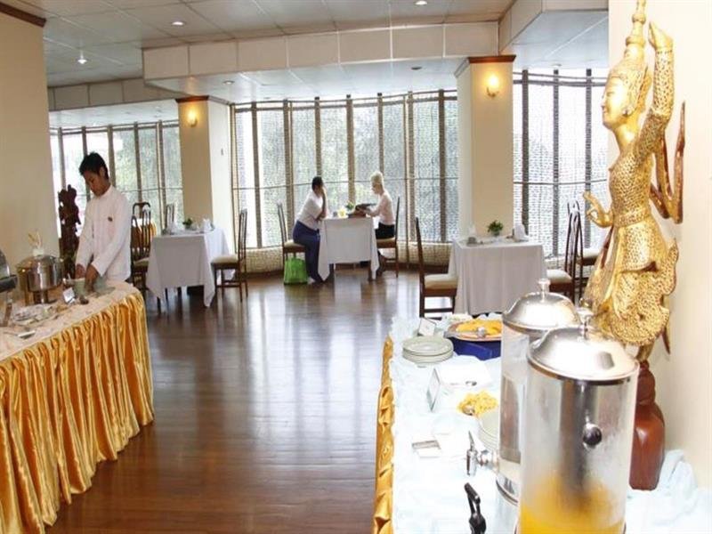 Фото Mya Yeik Nyo Royal Hotel Yangon