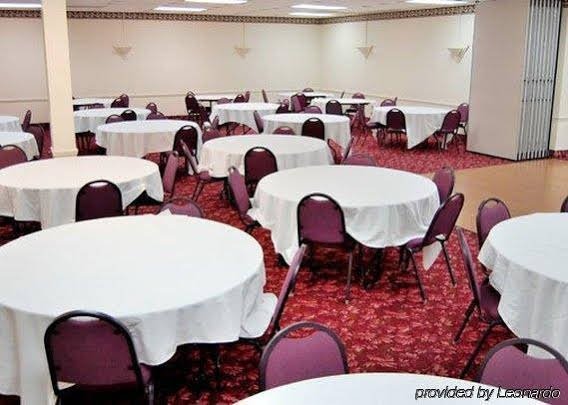 Фото Econo Lodge Truman Inn