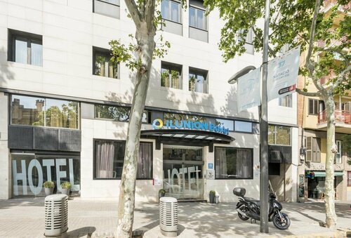 Гостиница Hotel Ilunion Bel Art в Барселоне
