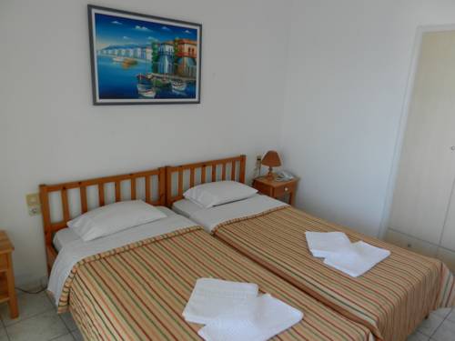 Фото Zorbas Beach Hotel
