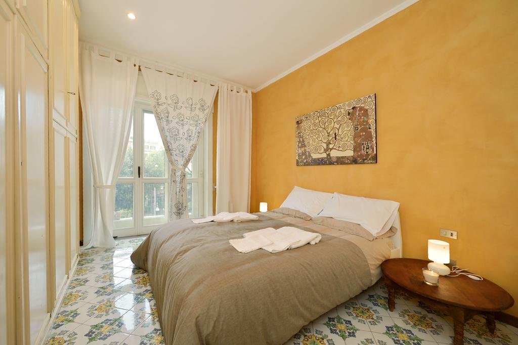 Фото B&b Napoli Regina