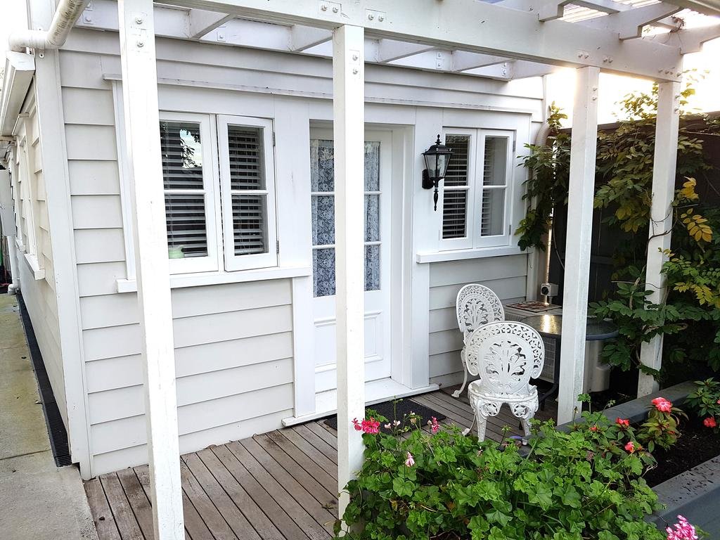 Фото Ponsonby Manor Guest House