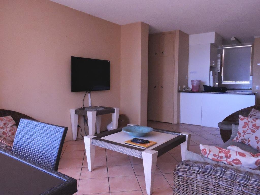 Фото Suntower Holiday Apartments