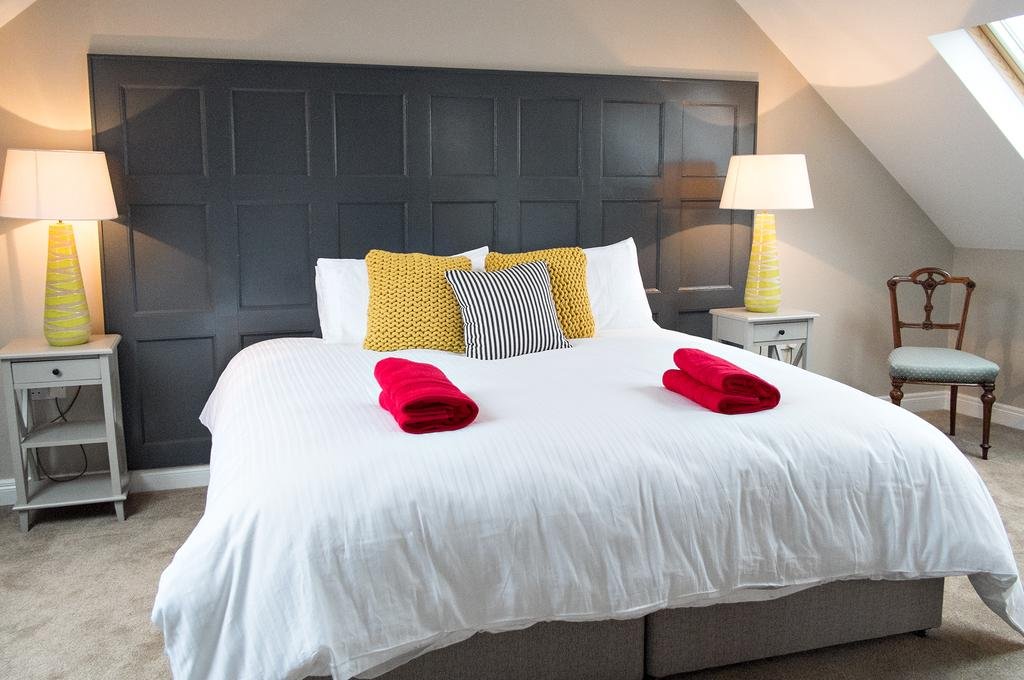 Фото John R's Bed & Breakfast