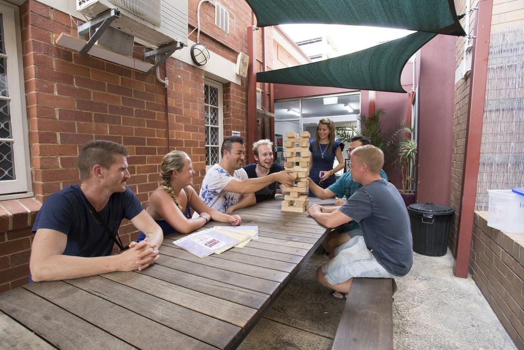 Фото The Emperors Crown Hostel