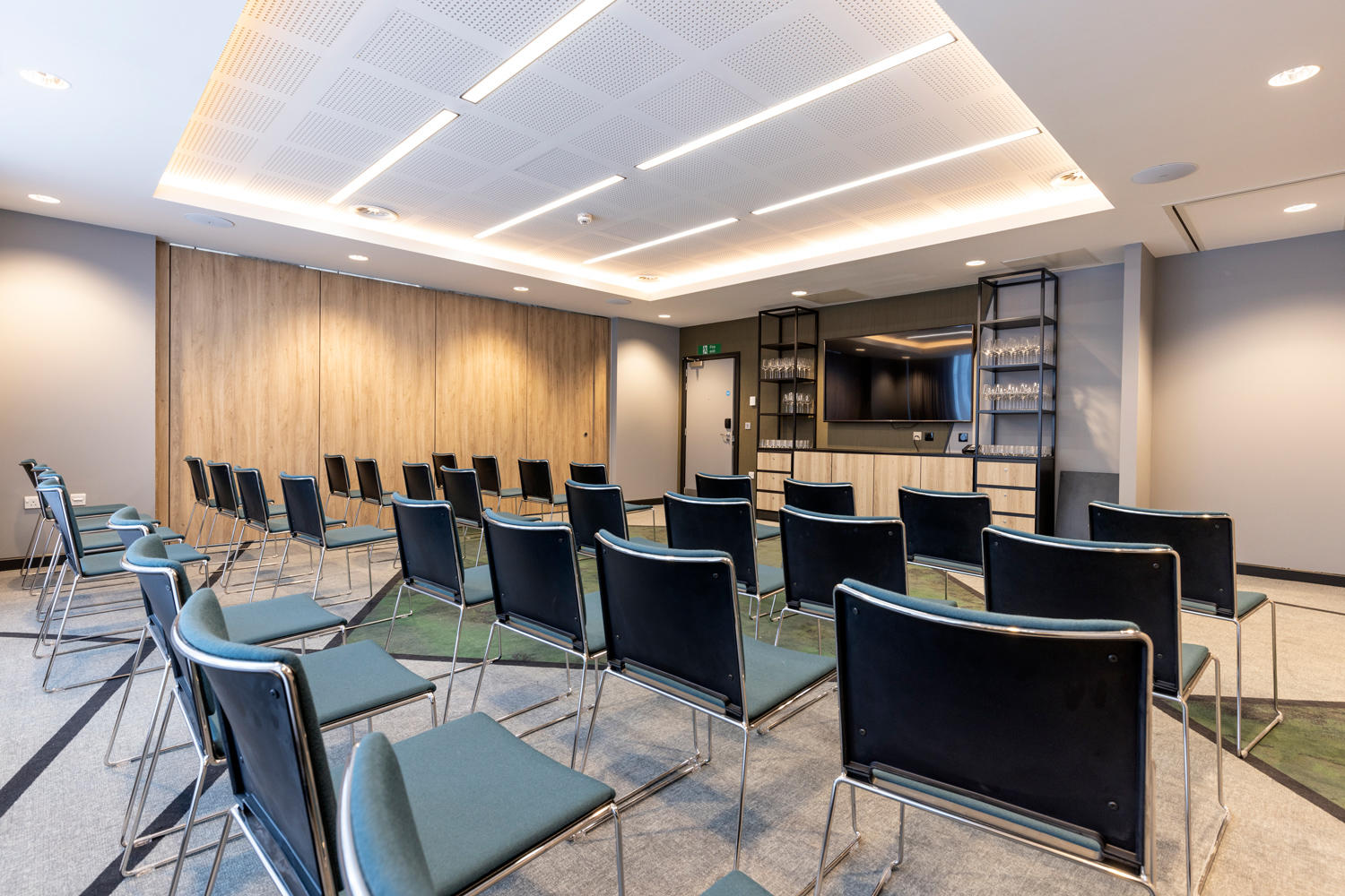 Фото Novotel Liverpool Paddington Village