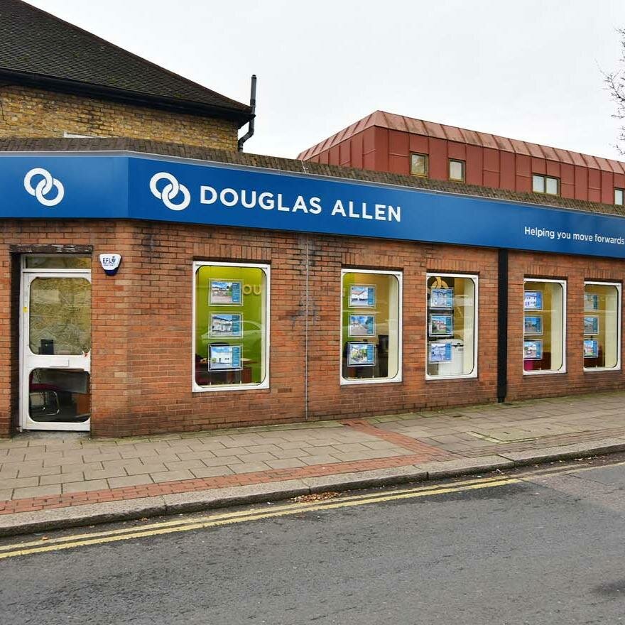Mortgage agency Douglas Allen Estate Agents, London, photo
