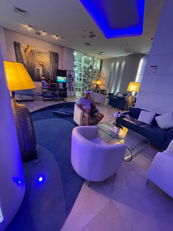 Жильё посуточно Vacation Bay-Marina View Apartment In Waves Tower в Дубае