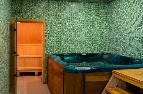 Брюнетканы трахает ететін транс әйелдің онлайн порносын қараңыз