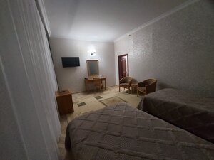 Germes (rayon imeni Kazybek bi, zhiloy rayon Yugo-Vostok, mikrorayon Orbita, 22/1), hotel