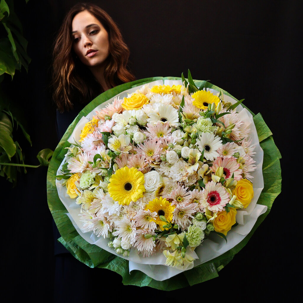 Flowers and bouquets delivery AndrewGarden, Gelendgik, photo