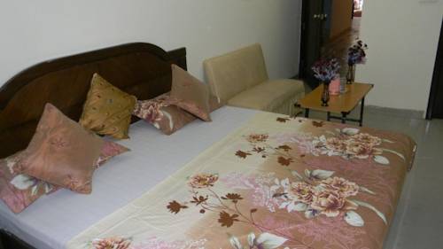 Фото Hotel Maanvi