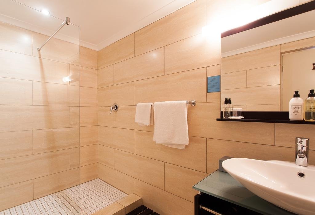 Фото 5 Seasons Guest House