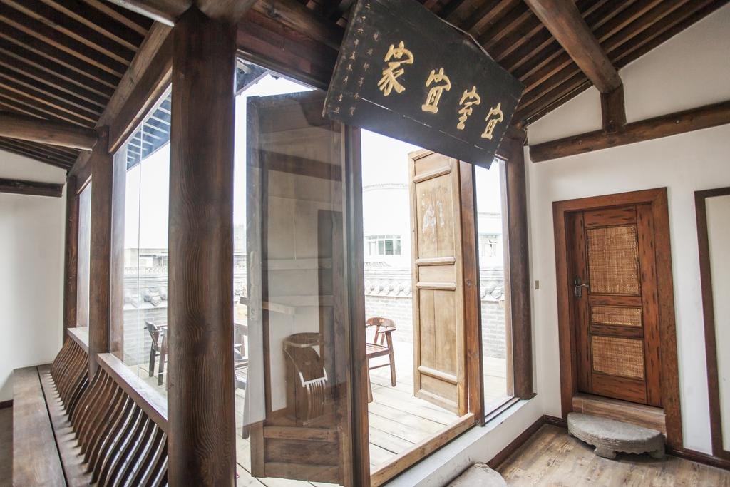 Фото Chengdu Chuanjia Heyuan Theme Hotel