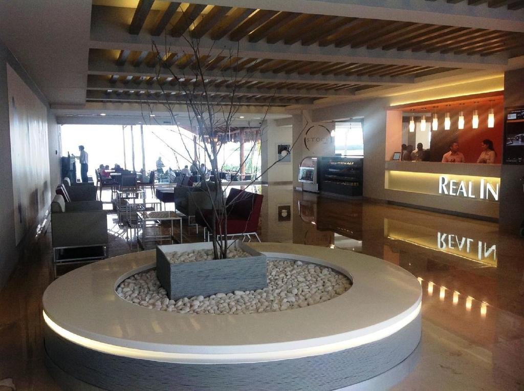 Фото Real Inn Cancun