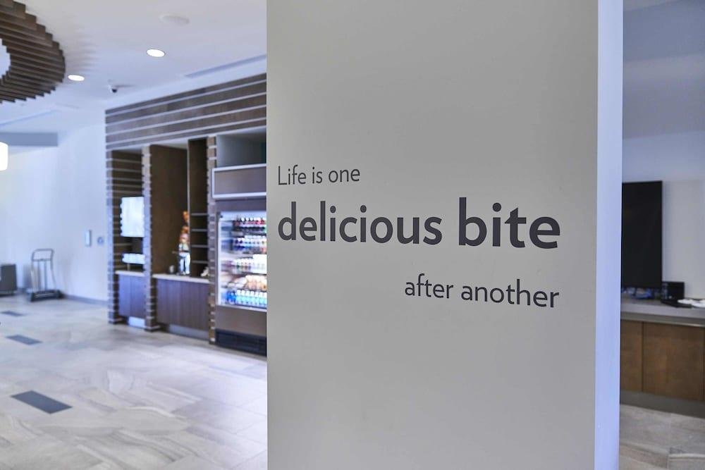 Фото Even Hotel Miami - Airport, an Ihg Hotel