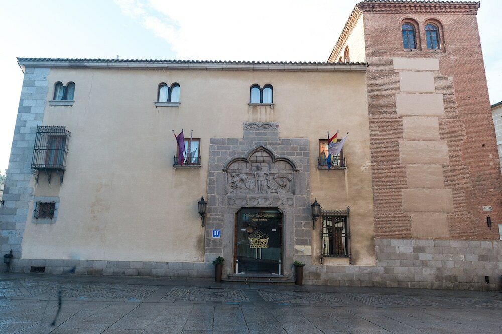 Фото Hotel Palacio de Valderrábanos