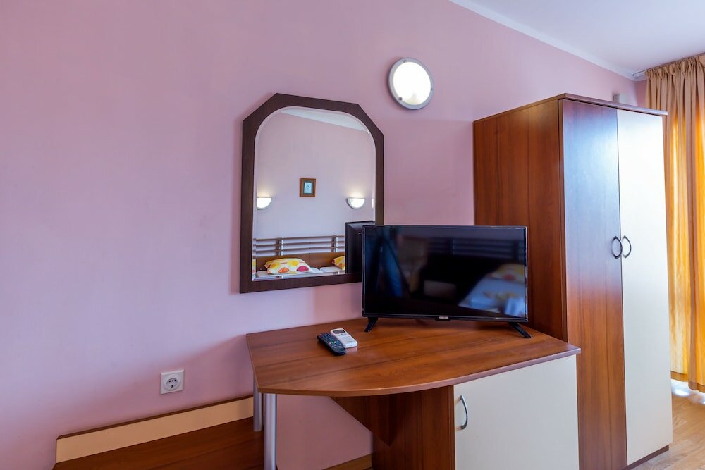 Фото Family Room in Dafinka Guest House