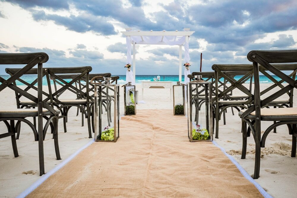 Фото Park Royal Beach Cancún - All Inclusive