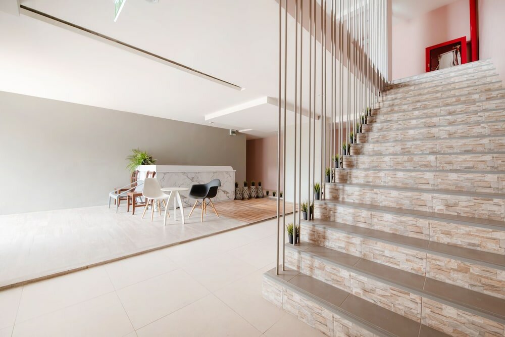 Фото Blooming Hill Boutique Suites