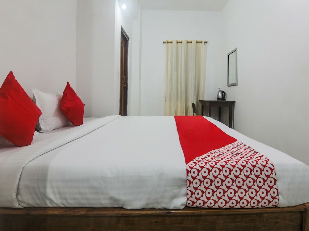 Фото Oyo Flagship 15828 Neexotica