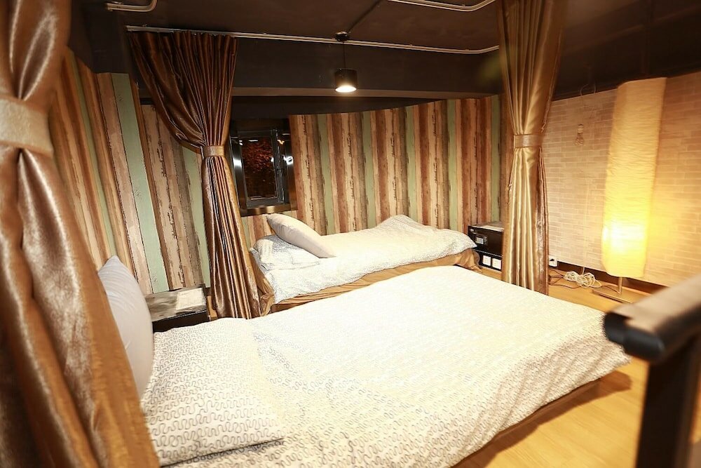 Фото Wutongli Youth Hostel