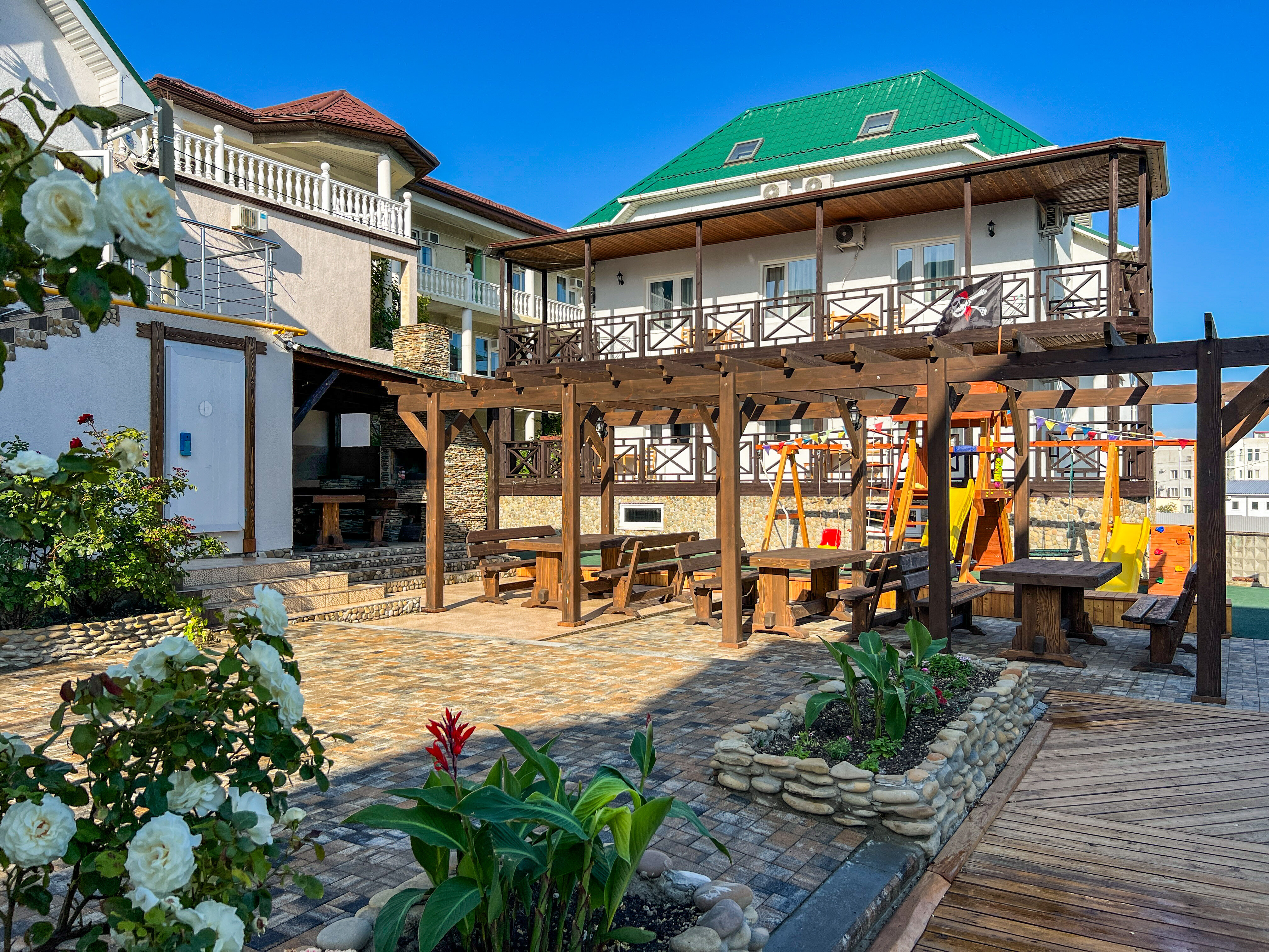 Фото отеля 1