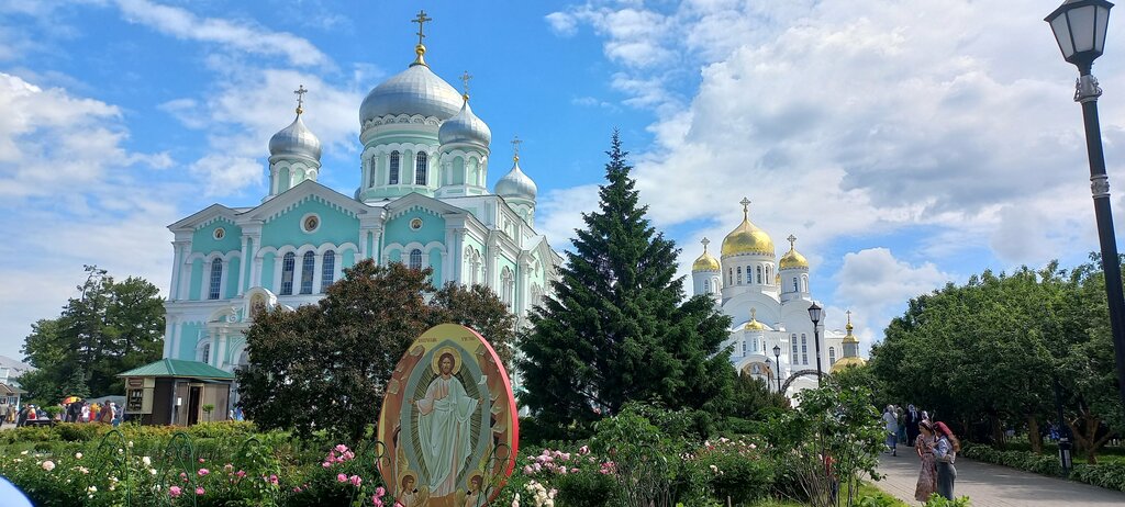 Atracción Мощи святого Серафима Саровского, , foto