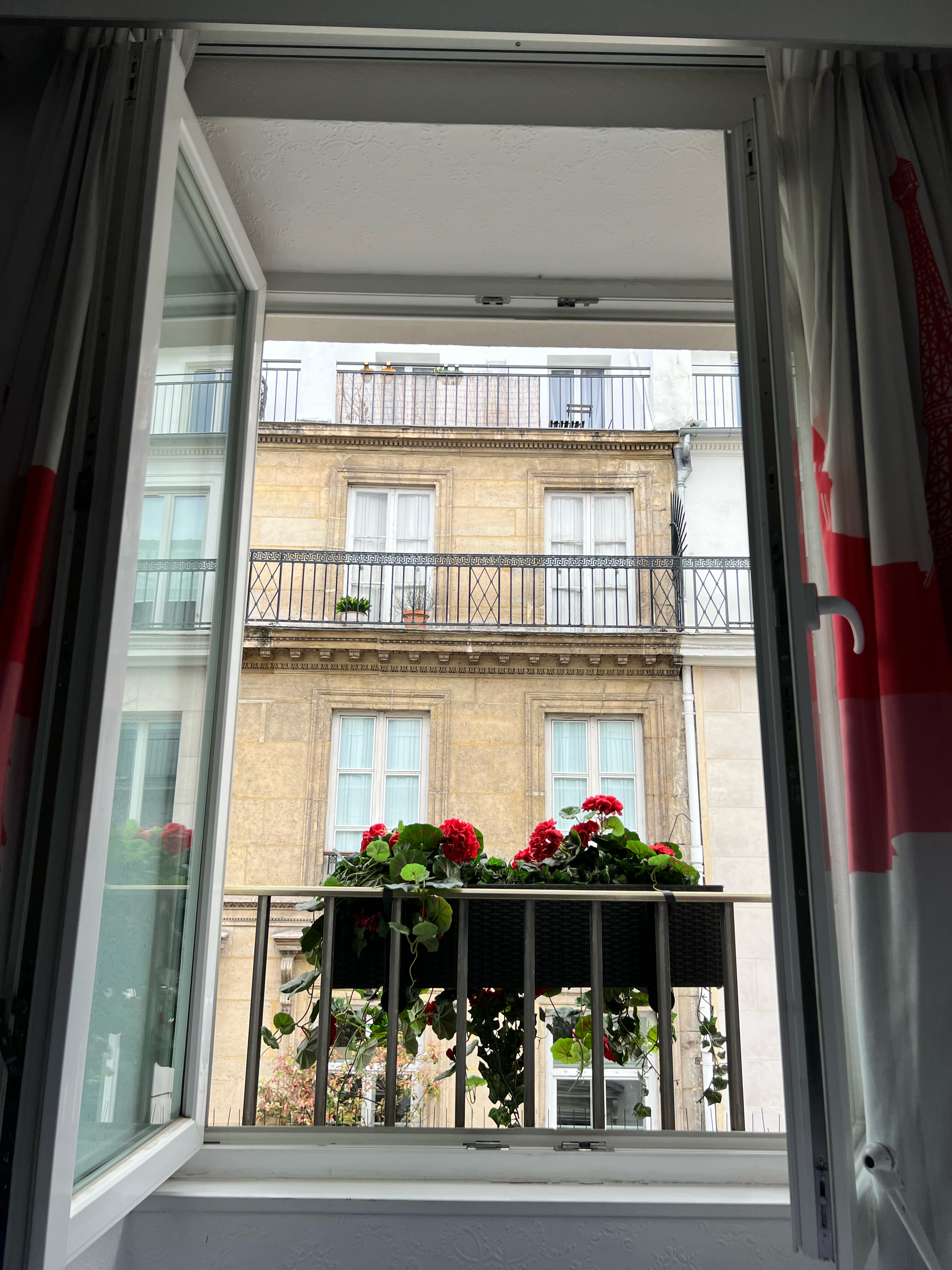 Фото Hôtel 34B  Astotel