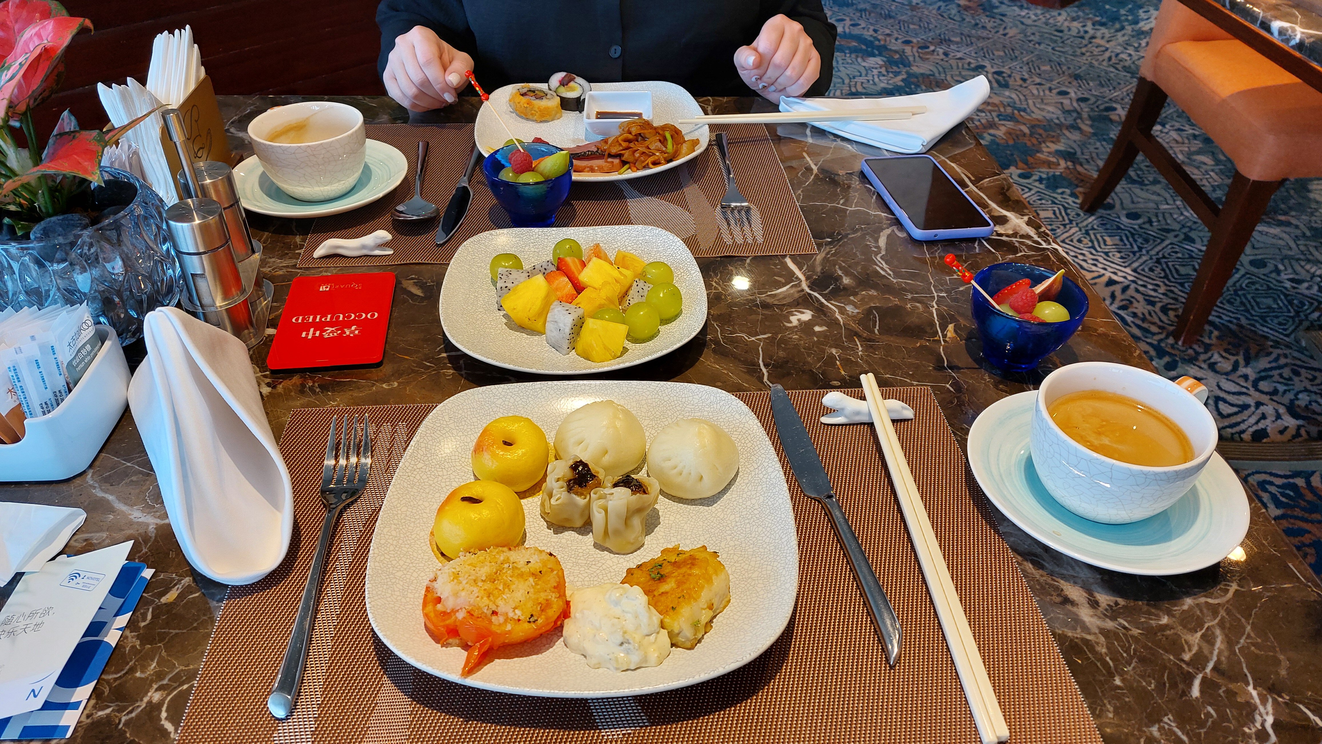 Фото Novotel Beijing Peace