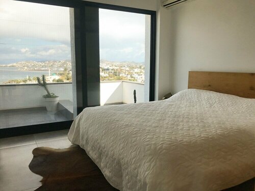 Гостиница 3 Bedroom Villa With Great View Walking Distance to Yalikavak Marina в Бодруме