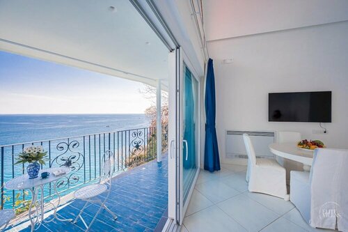 Гостиница Villa Blue Sea Amalfi