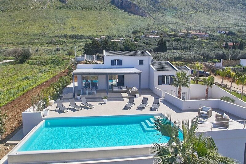 Гостиница Villa Biancolilla