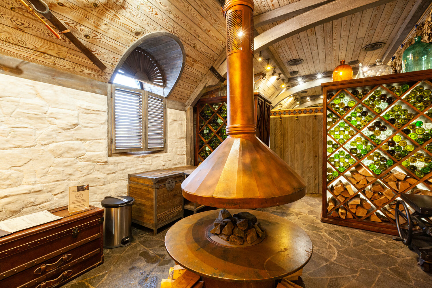 Женский общественный разряд - Picture of Varshavskiye Bani, Moscow - Tripadvisor