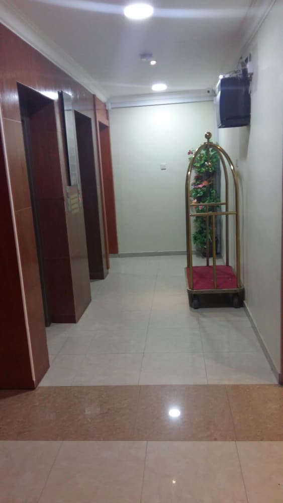 Фото Al Eairy Furnished Apartments Al Ahsa 5