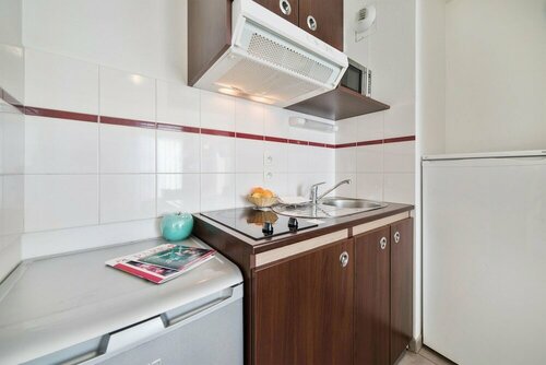 Гостиница Comfort Aparthotel Versailles Saint Cyr Lecole в Трапе