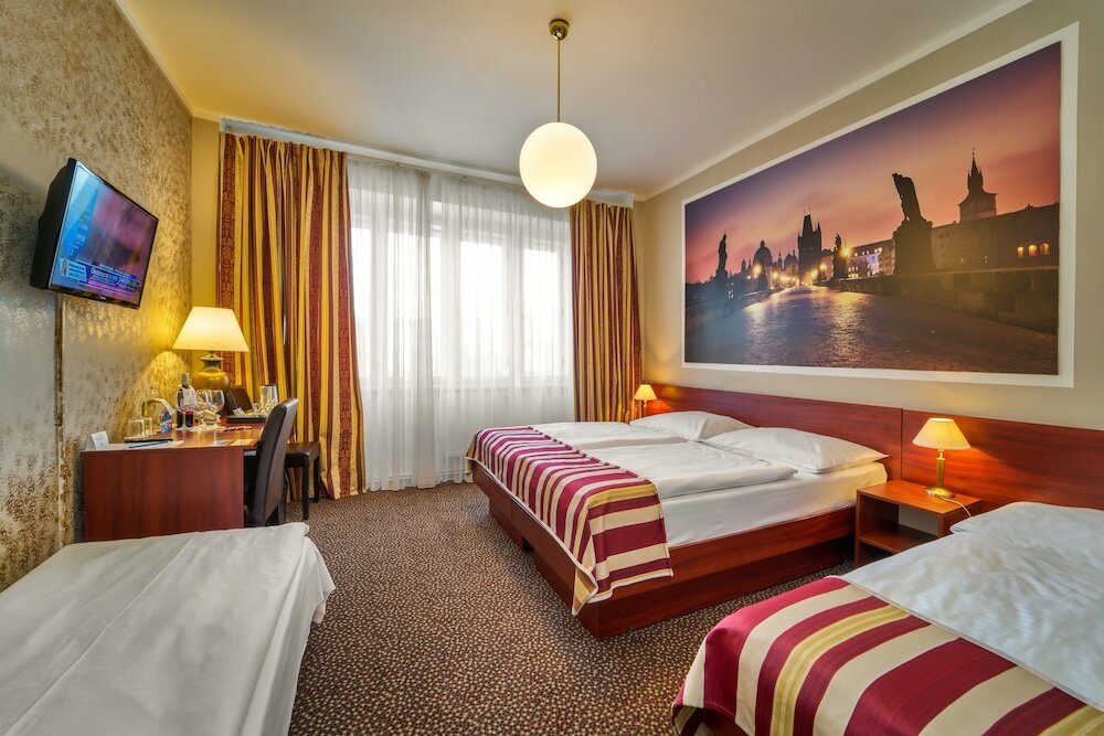 Фото Metropolitan Old Town Hotel - Czech Leading Hotels