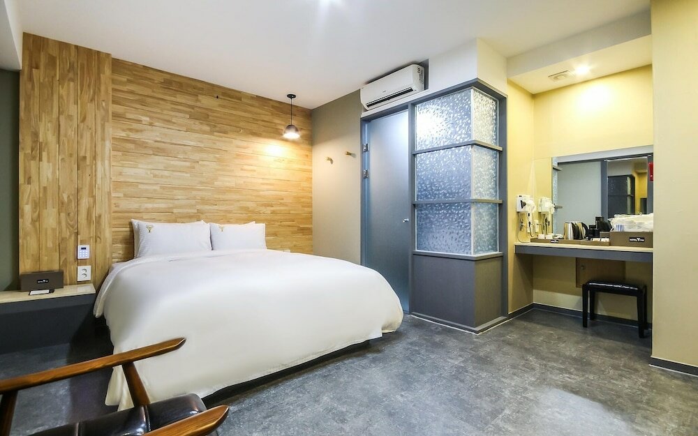 Фото Yeosu Hotel Y