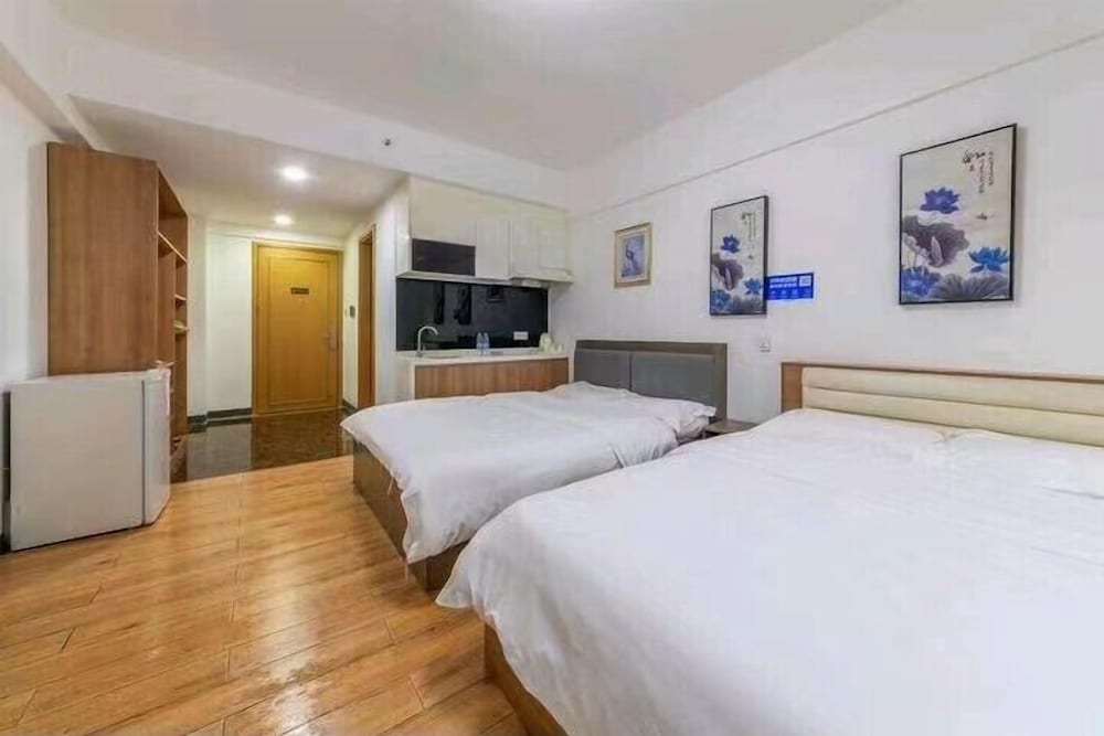 Фото ManGo Holiday Internation Apartment