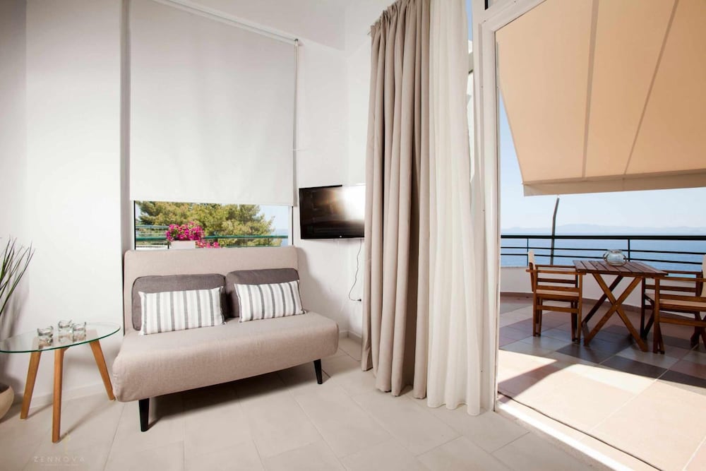 Фото Zennova 34 Kallithea Blue Paradise