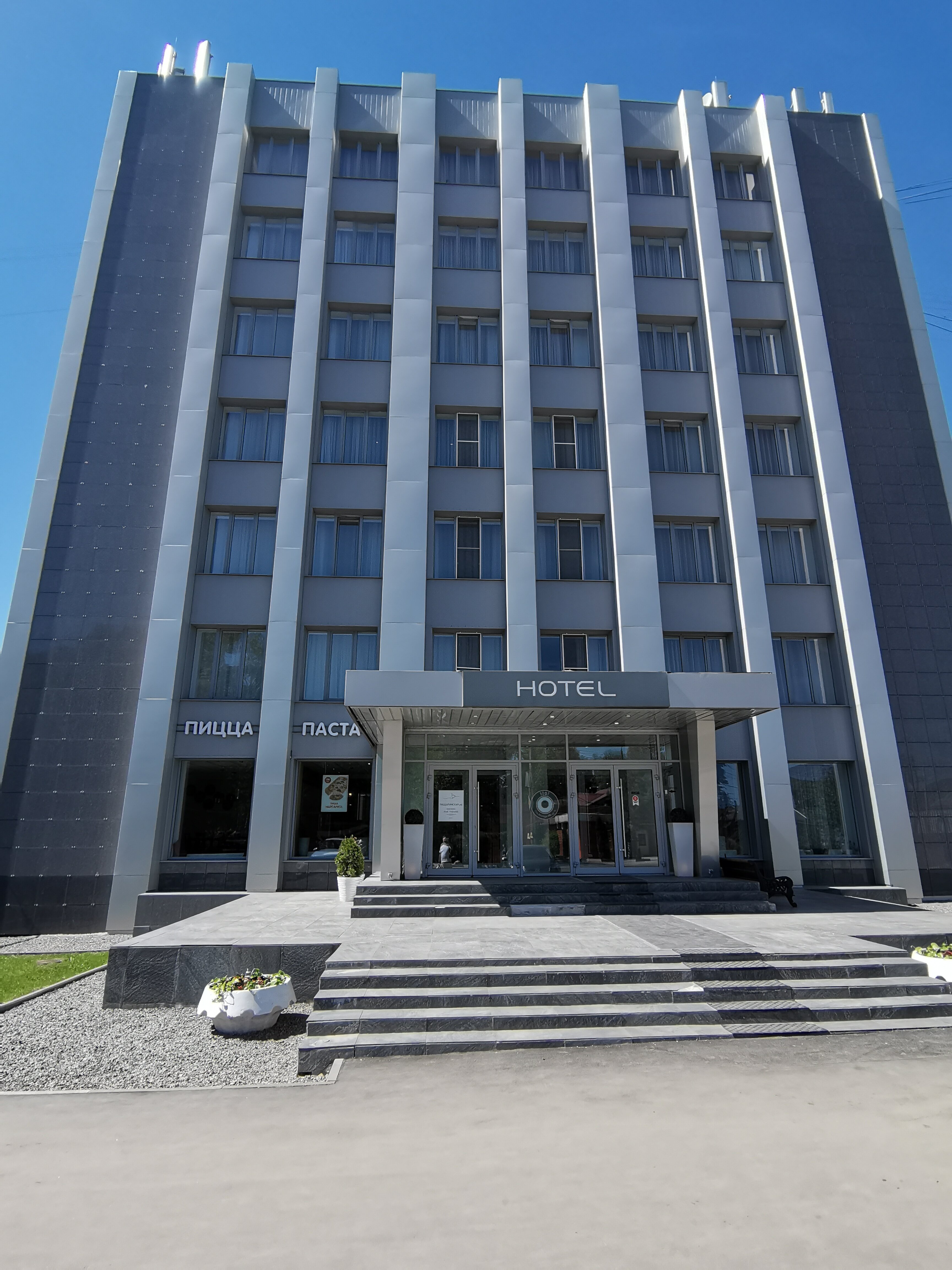 Фото отеля 1