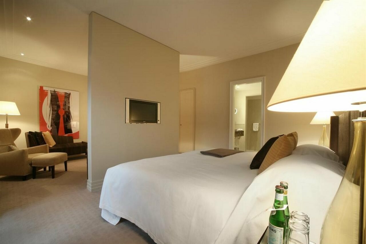 Фото Rocco Forte The Charles Hotel