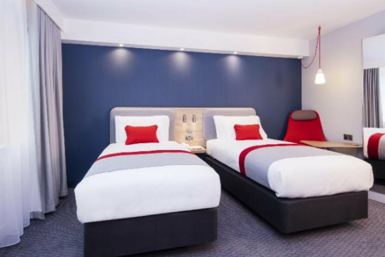 Фото Holiday Inn Express Astana Turan