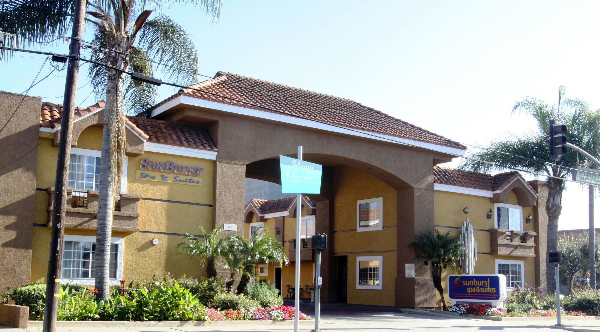 Фото Sunburst SPA & Suites Motel