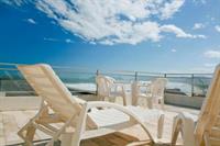 Фото Joaquina Beach Hotel