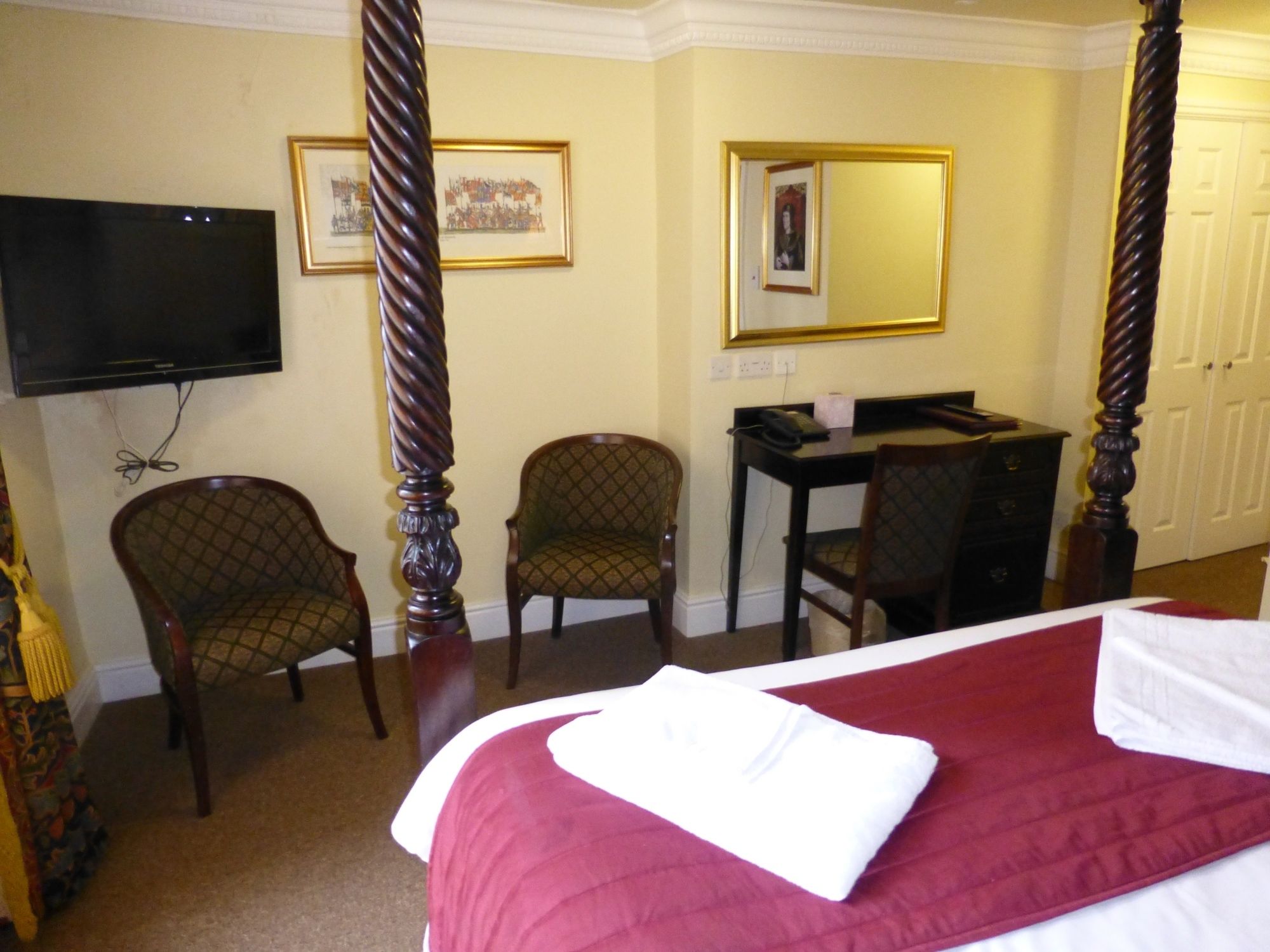 Фото The Atherstone Red Lion Hotel