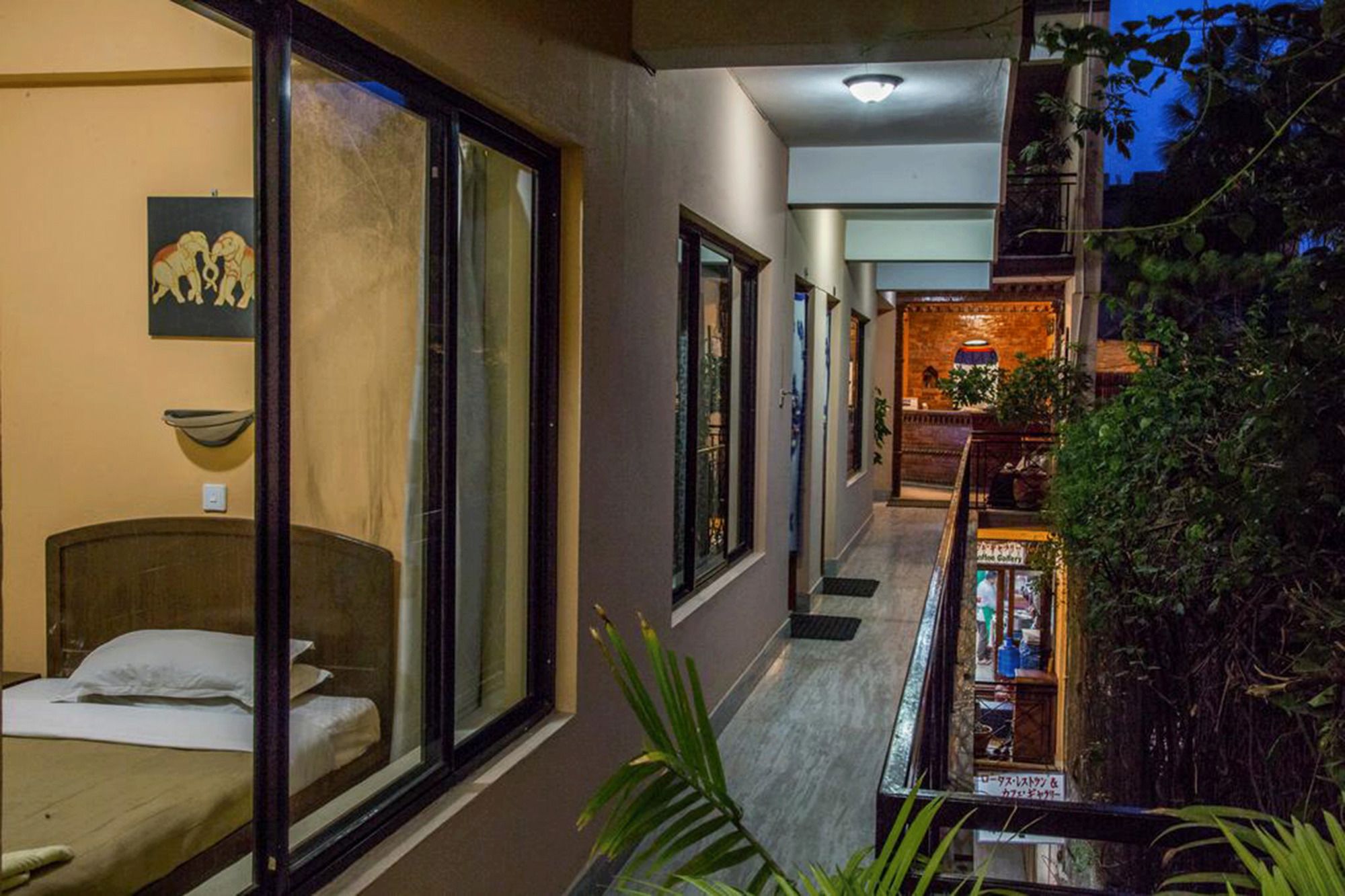 Фото Hotel Namtso