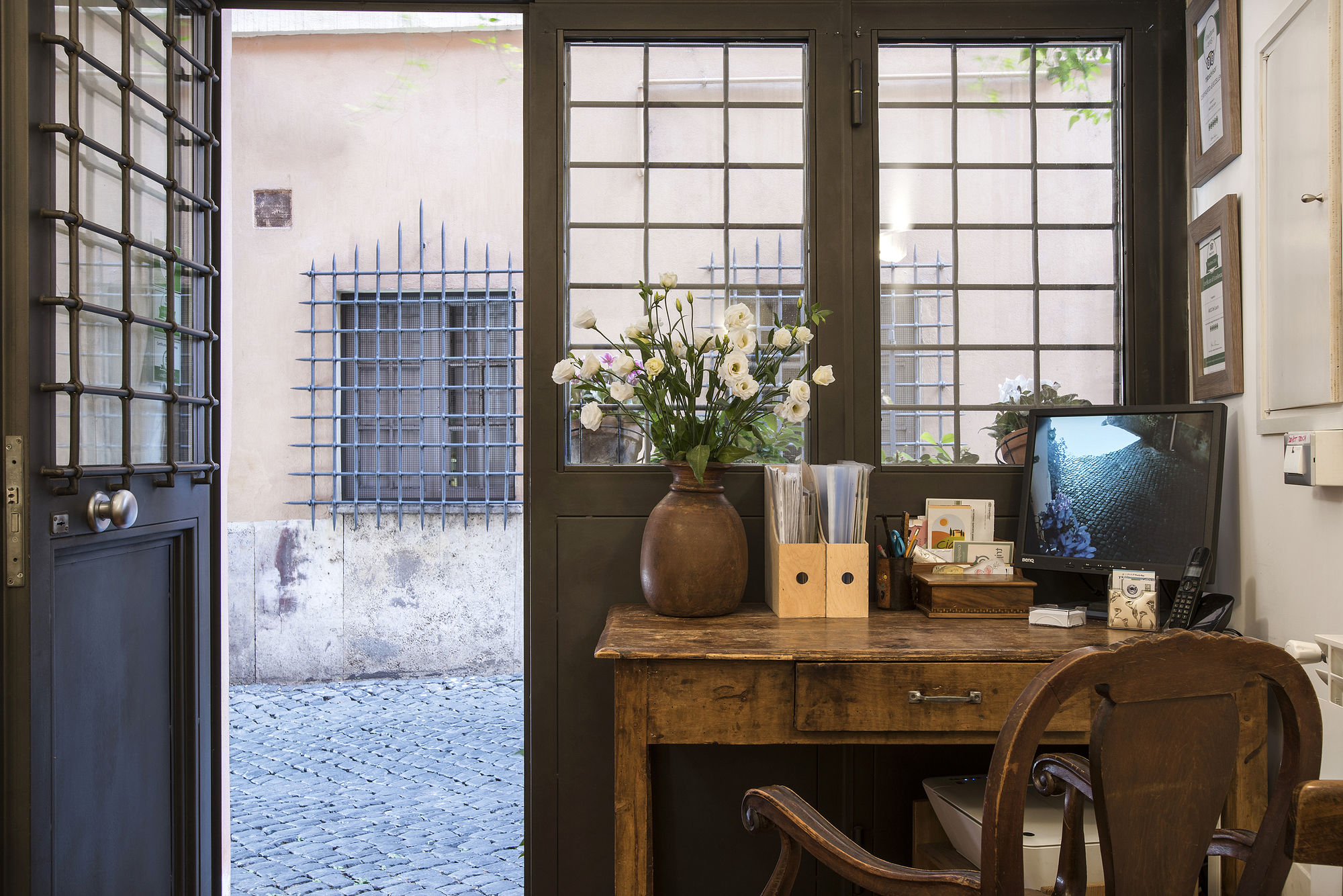 Фото Arco del Lauro Bed & Breakfast