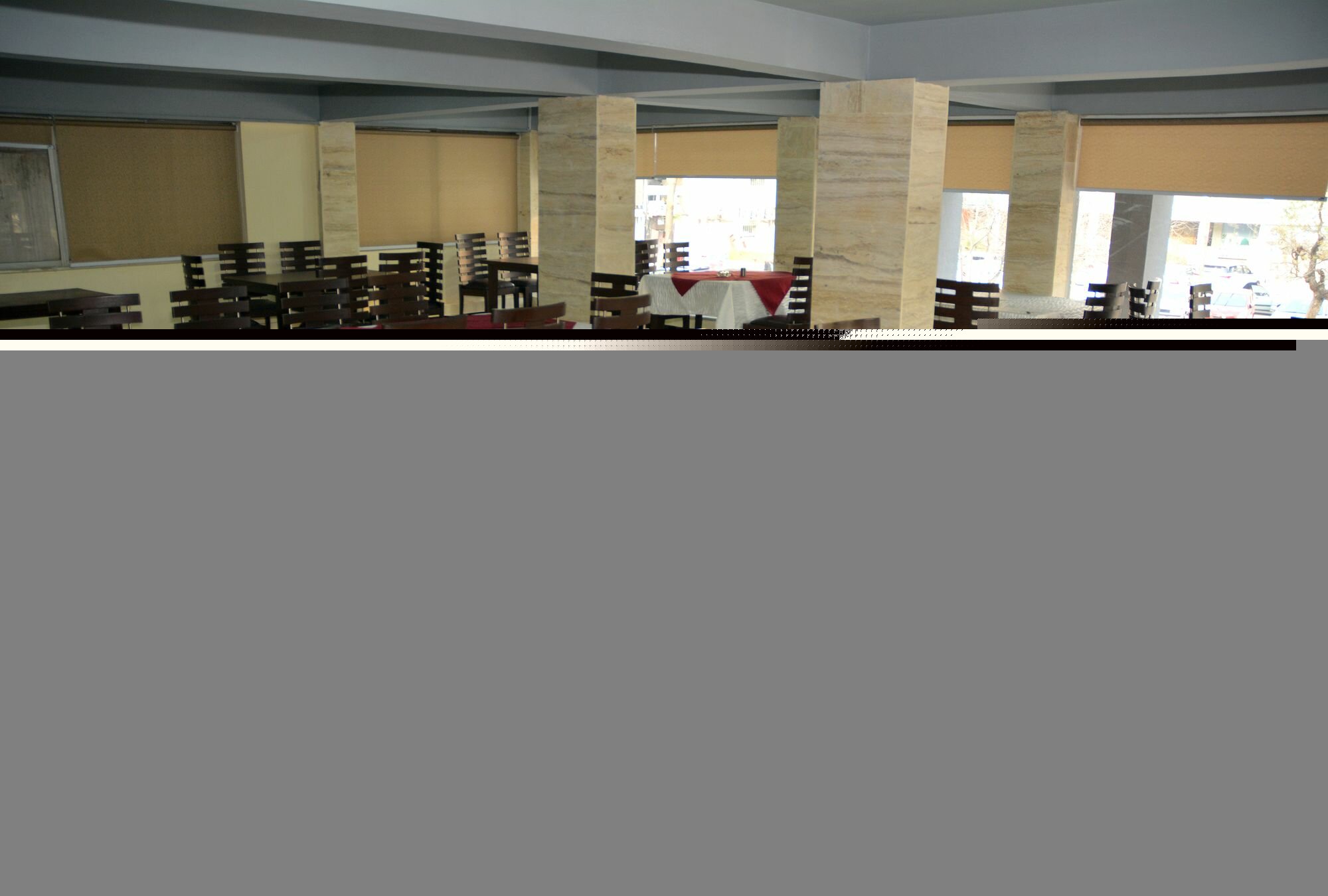 Фото Hotel Redison Blue Area